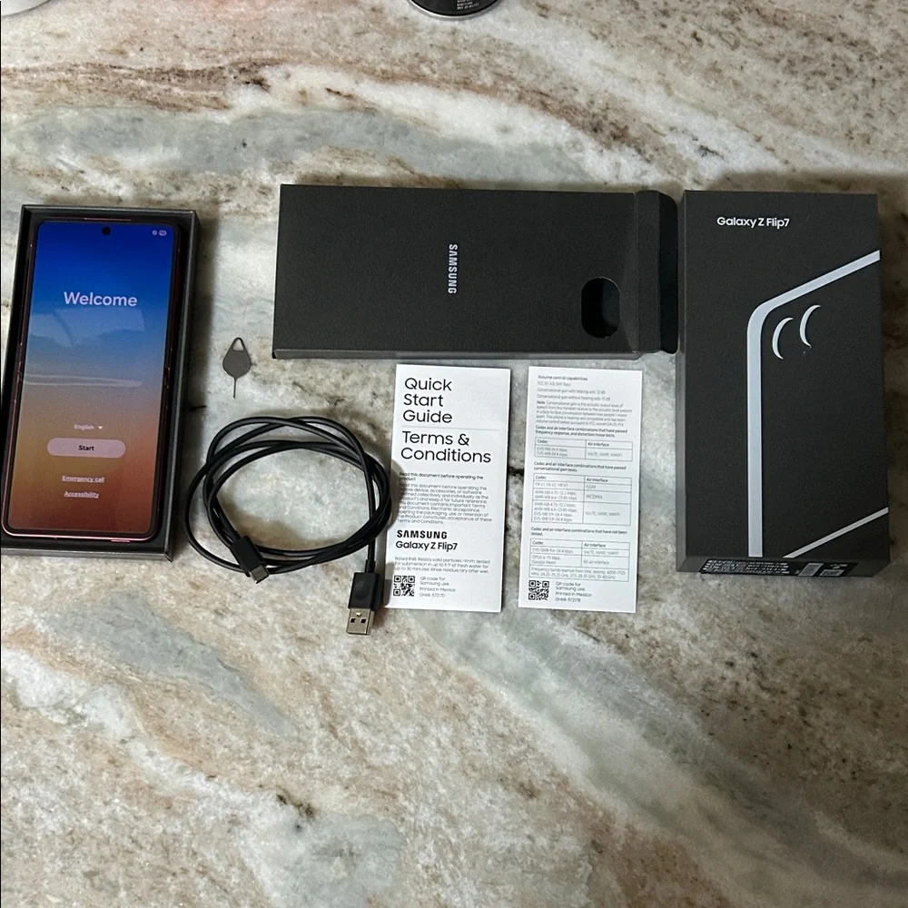 UNLOCKED Pink Galaxy Z Flip 7